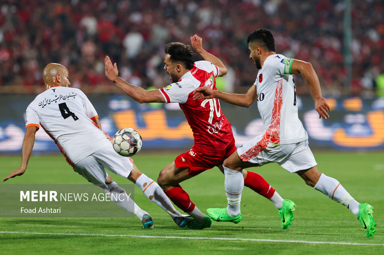 خبر نگران کننده در مورد ستاره پرسپولیس