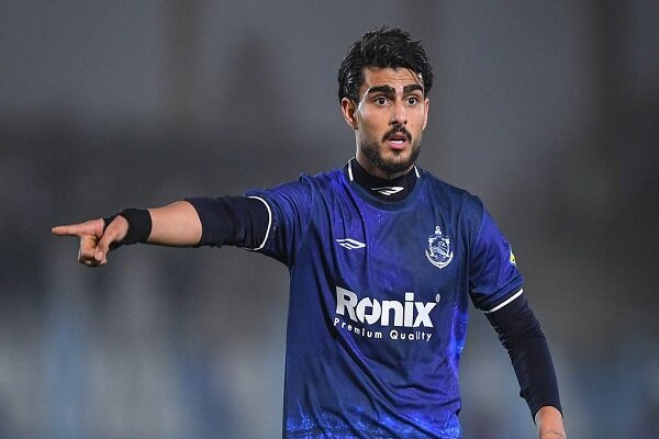 خداحافظی رضا غندی پور با هواداران ملوان + عکس