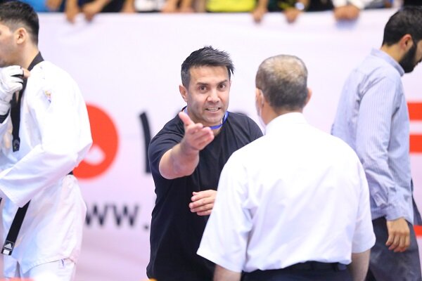 خداداد برای هدایت تیم ملی تکواندو یونان راهی آتن شد