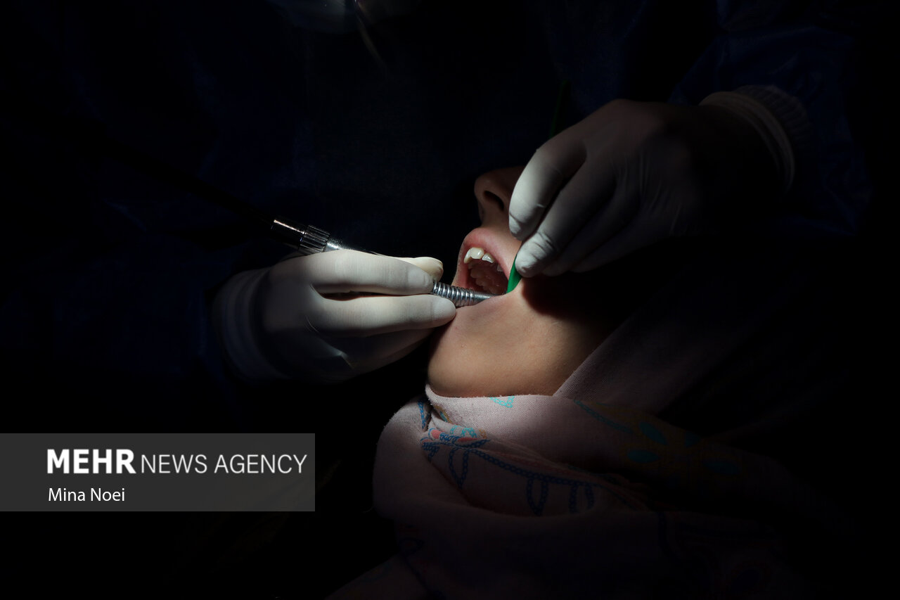 خدمات رایگان دندانپزشکی به دانش آموزان روستایی ارائه میشود