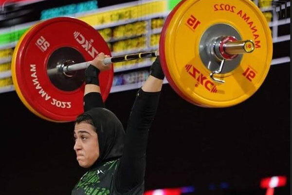 خروج پنهانی وزنهبردار دختر ایران از هتل تیم ملی در
اسپانیا