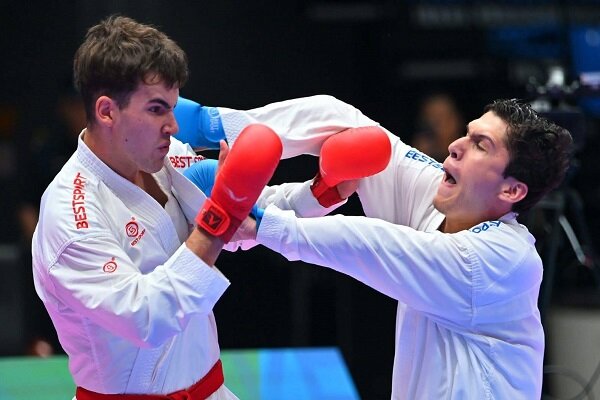 خروج کاراته از خانه به دوشی