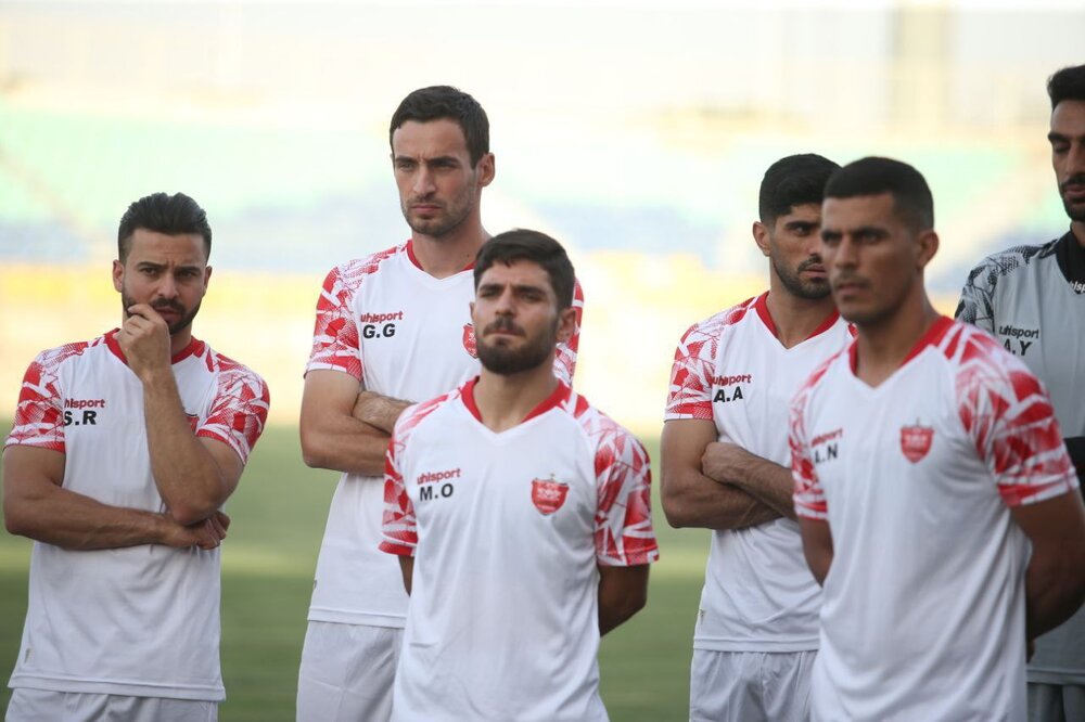 خروجی های پرسپولیس مهم تر از ورودی ها هستند/شکم دلالان چاق شد