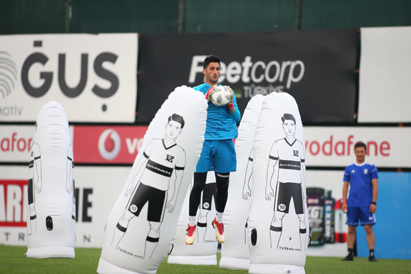 خرید بزرگ برای پرسپولیس قطعی شد/ حامد لک جای «رادو» را میگیرد!