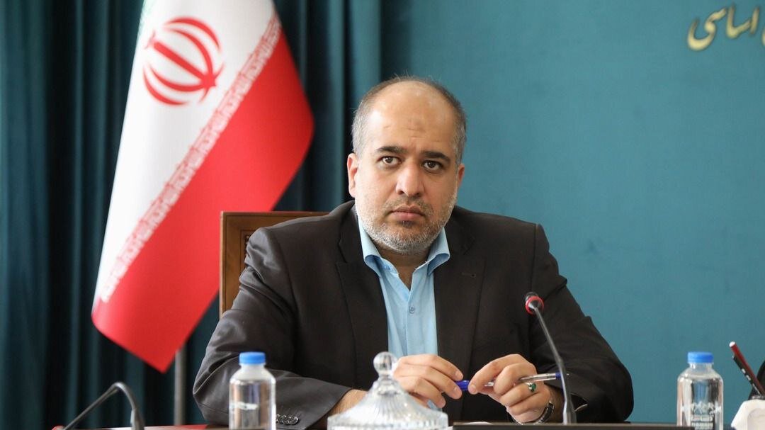 خضریان: فدراسیون فوتبال بساط بازیکنسالاری را جمع کند