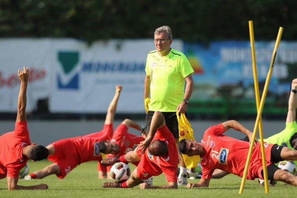 خط قرمز پرسپولیس روی نام «برانکو»/یک اروپایی و دو برزیلی درفهرست