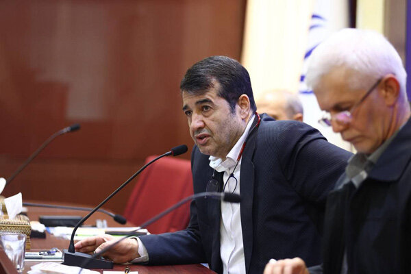 خطر حذف کمیسیون های چند فدراسیون و لزوم نگاه حرفه ای وزیر ورزش