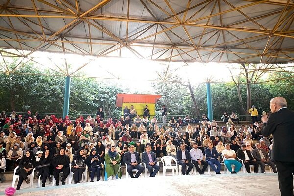 خلیلی: هدف طرح کاهش کمتحرکی در رده بین سالمندان کشور
است