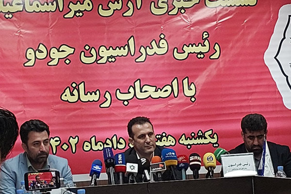 «خناسان» برای فدراسیون حاشیهسازی کردند/ میخواهند دستگیرم کنند