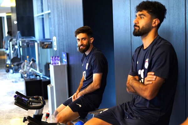 خنده و جدیت در چهره بازیکنان تیم ملی برای تمرین +عکس