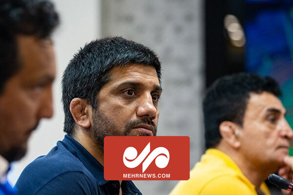 خواهش می‌کنم با آبروی محمد بنا بازی نکنید