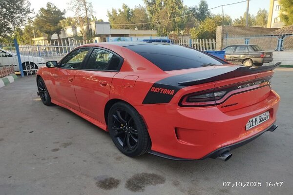 خودروی دوج با سرعت ۲۲۰ کیلومتر در ساعت در آزادراه قم متوقف شد