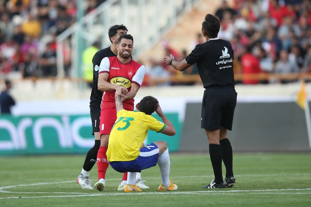 خودم نخواستم در اروپا بازی کنم/ فرکی مرا به فوتبال معرفی کرد