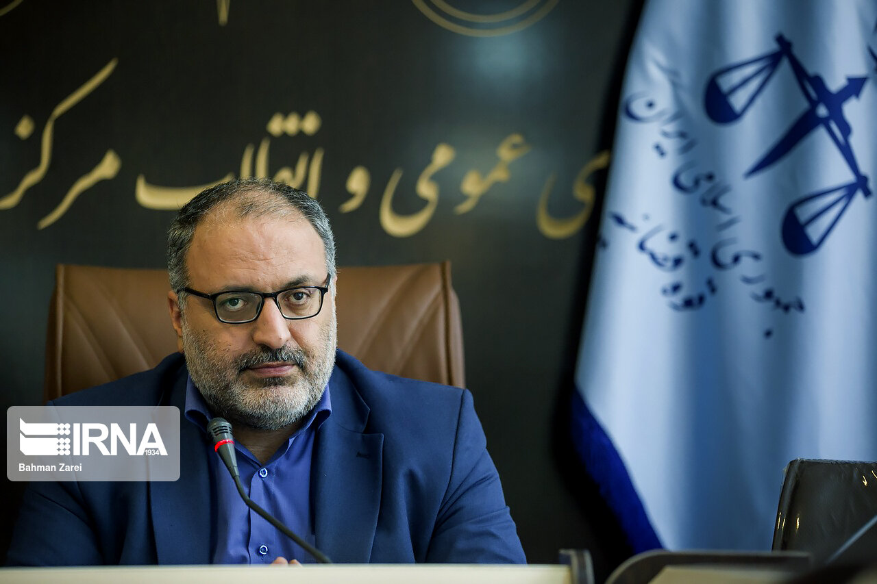 دادستان: ۲۷۴ زندانی در کرمانشاه با استفاده از پابند الکتریکی آزاد شدند