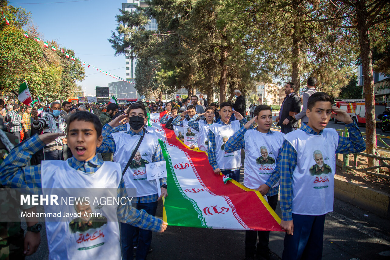 دانش آموان کردستانی آماده برگزاری راهپیمایی ۱۳ آبان هستند