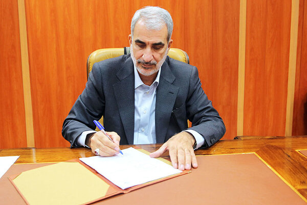 دانش آموزان به خودسازی و تمدن سازی توجه کنند