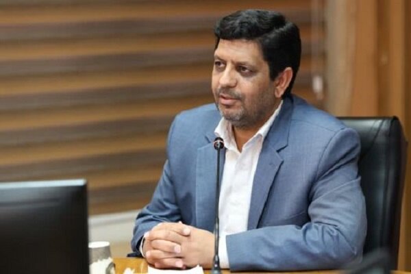 دانش آموزان نباید نسبت به سیاست بی تفاوت باشند