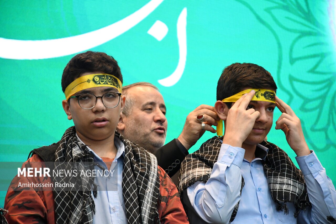 دانشآموزان امروز ، پرچمداران مقابله با ظلم در جهان