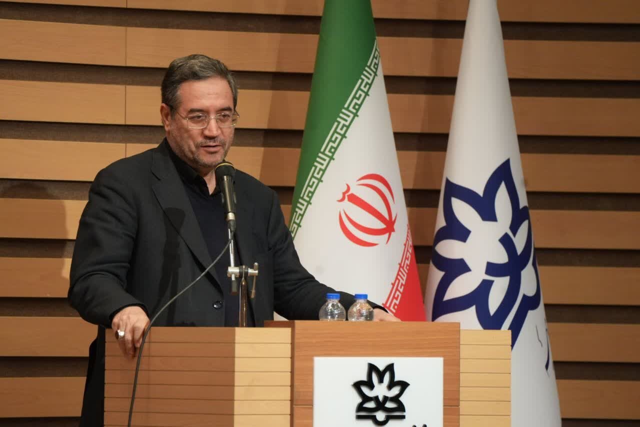 دانشگاهها در احیای دریاچه ارومیه نقشآفرین باشند