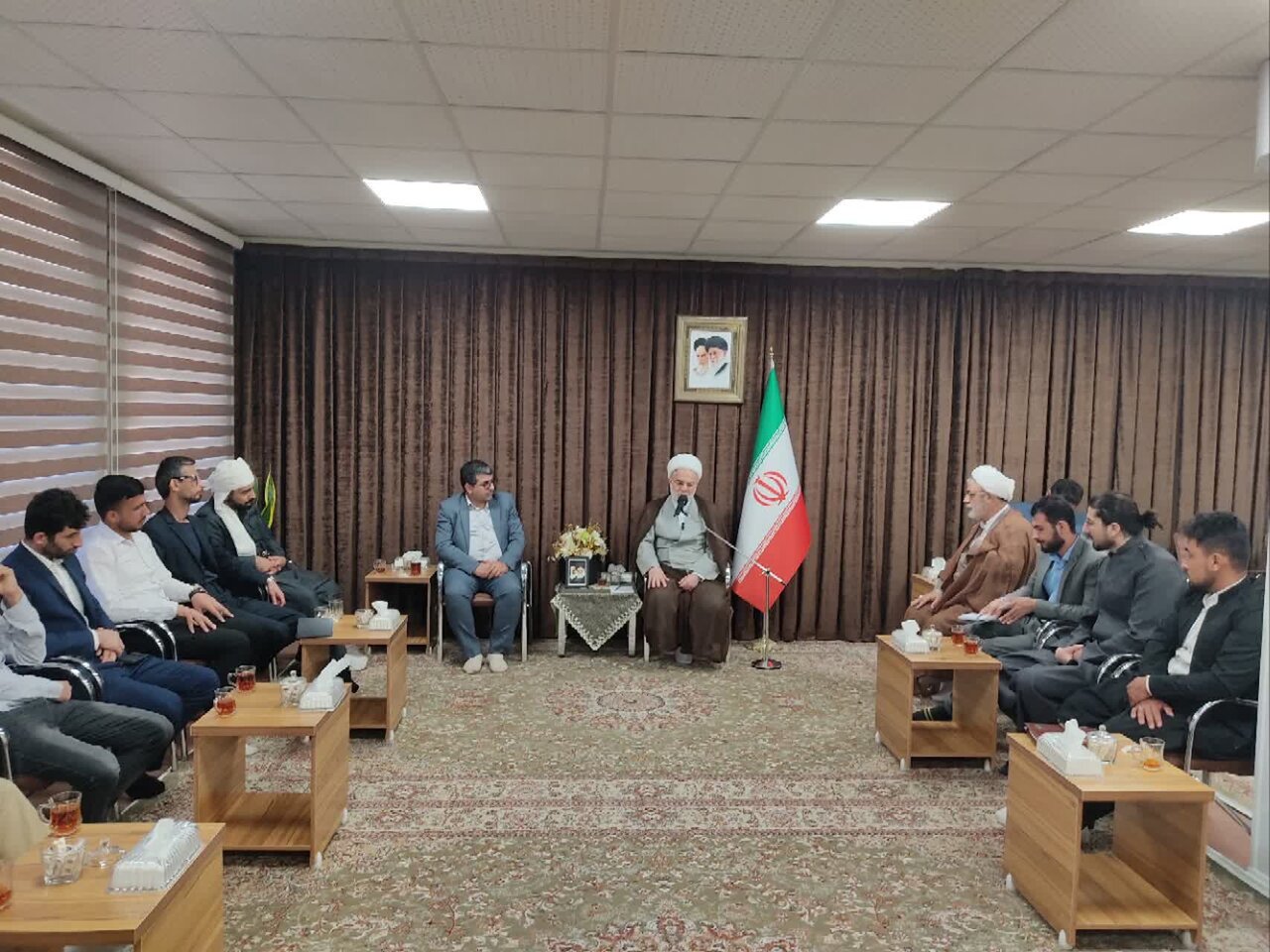 دانشگاهیان باید زمان را بشناسند و به اتفاقات روزآگاهی داشتهباشند