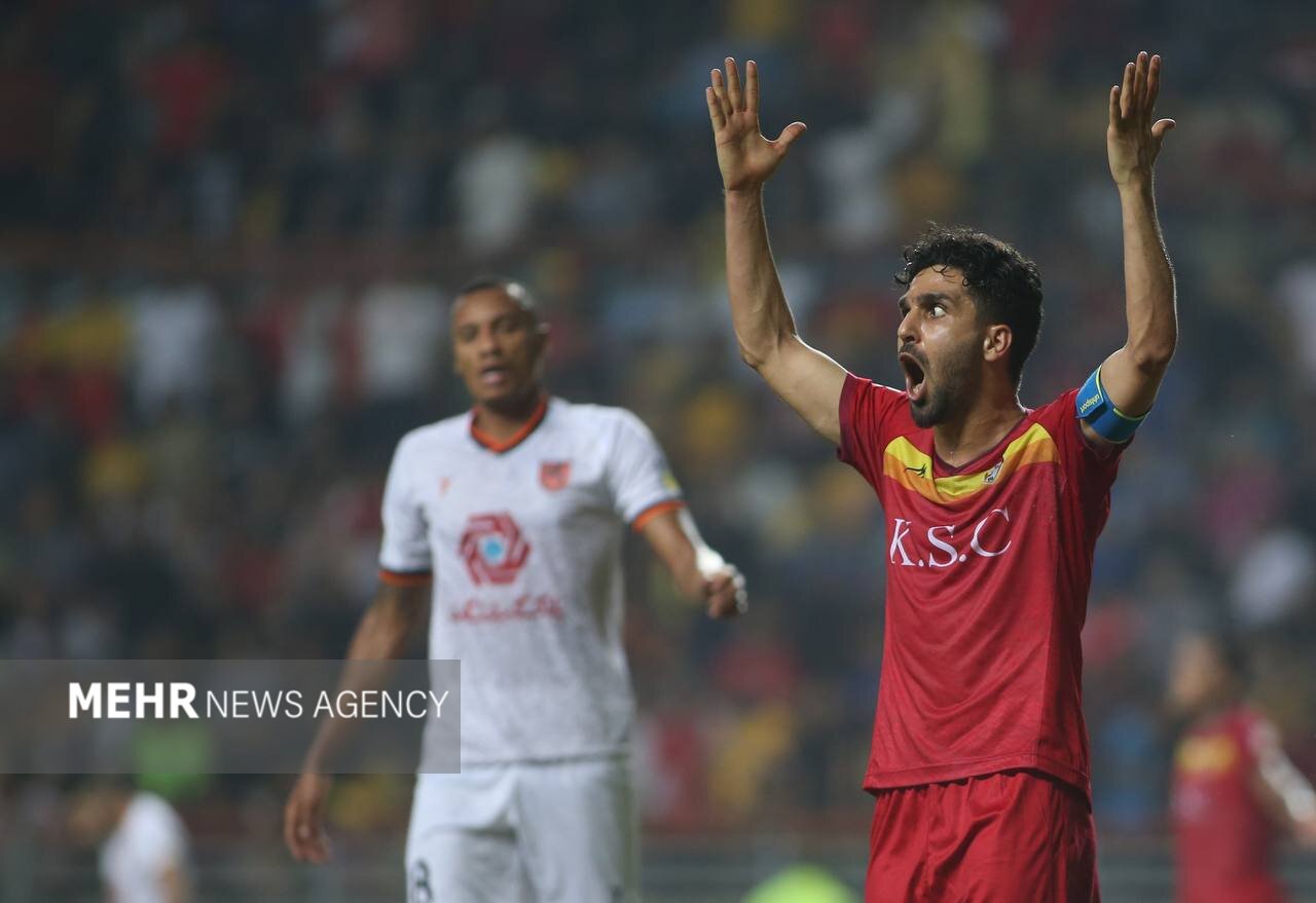 داور ترمز ما را به ناحق کشید/ فوتبال با این داوری‌ها رشد نمی‌کند