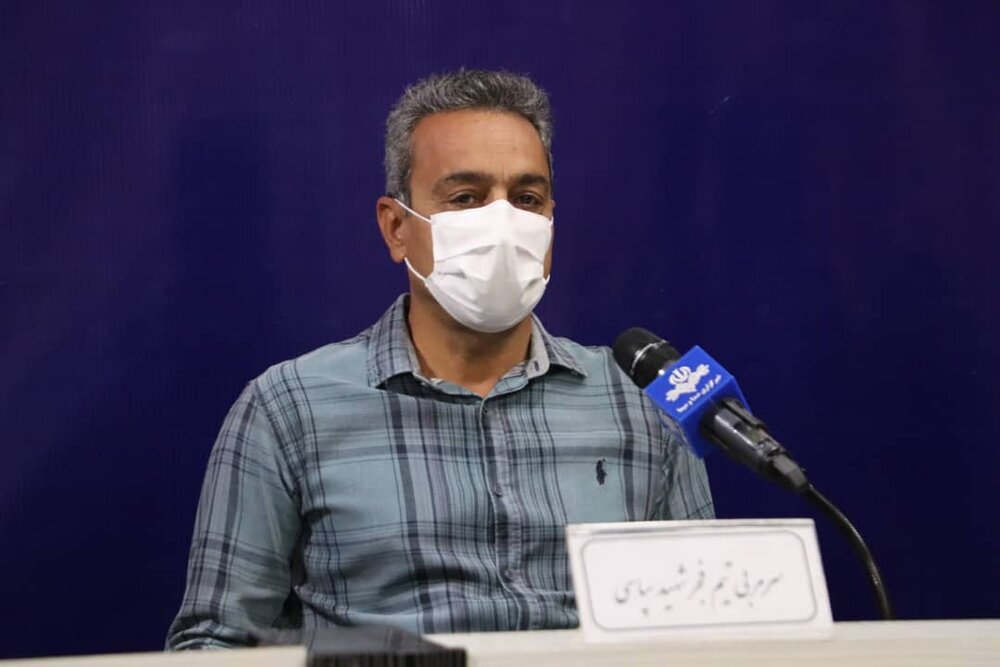 داور در نیمه دوم تمام صحنه های مشکوک را به نفع استقلال گرفت