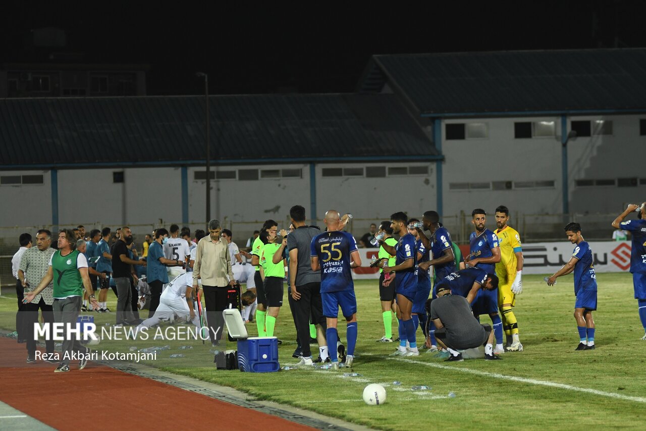 داوری فوتبال ایران یک مشکل بزرگ دارد/ «ساپینتو» باید اخراج میشد