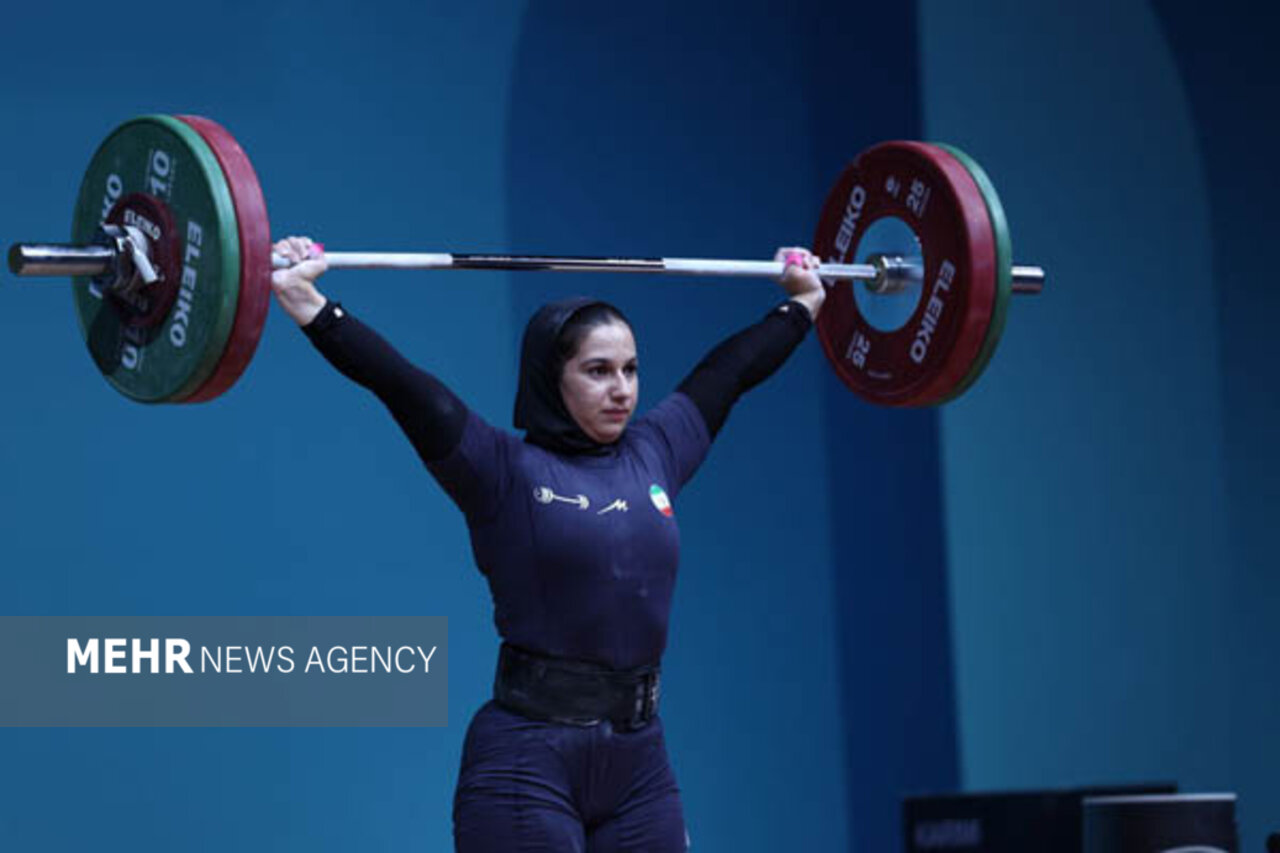 دختر وزنه بردار ایران در دوضرب و مجموع مدال برنز گرفت