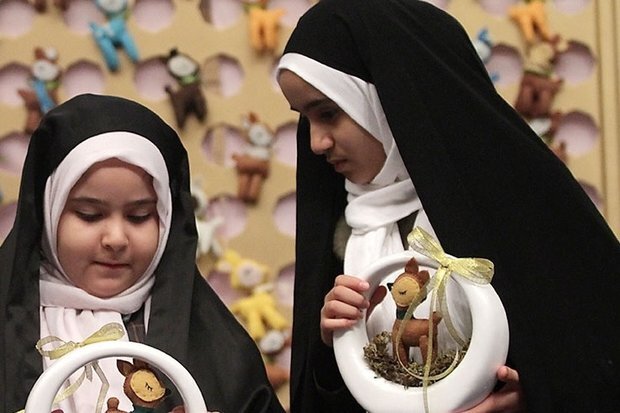 دختران روشنی بخش جامعه/بانو معصومه(س) الگوی پاکدامنی ونجابت