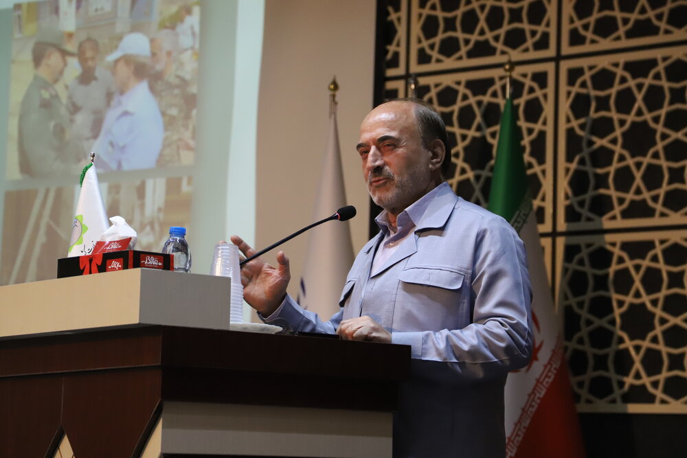 در بحرانها کسانی مؤثرند که دارای انضباط باشند