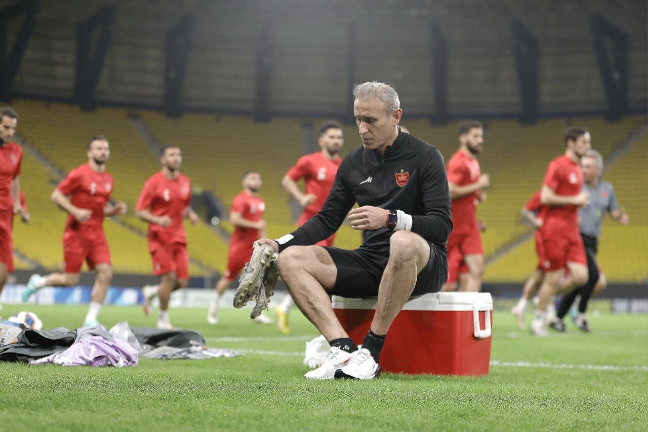 درخواست باتجربههای پرسپولیس از سرمربی: اختلاف با درویش حل شود