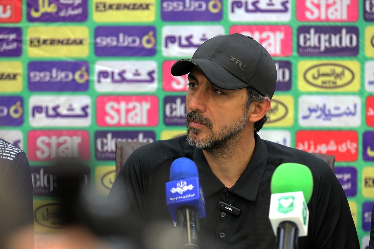 درخواست رحمتی برای مدیریت توقعات از خیبر؛کار با یک تیم جوان راحت نیست!