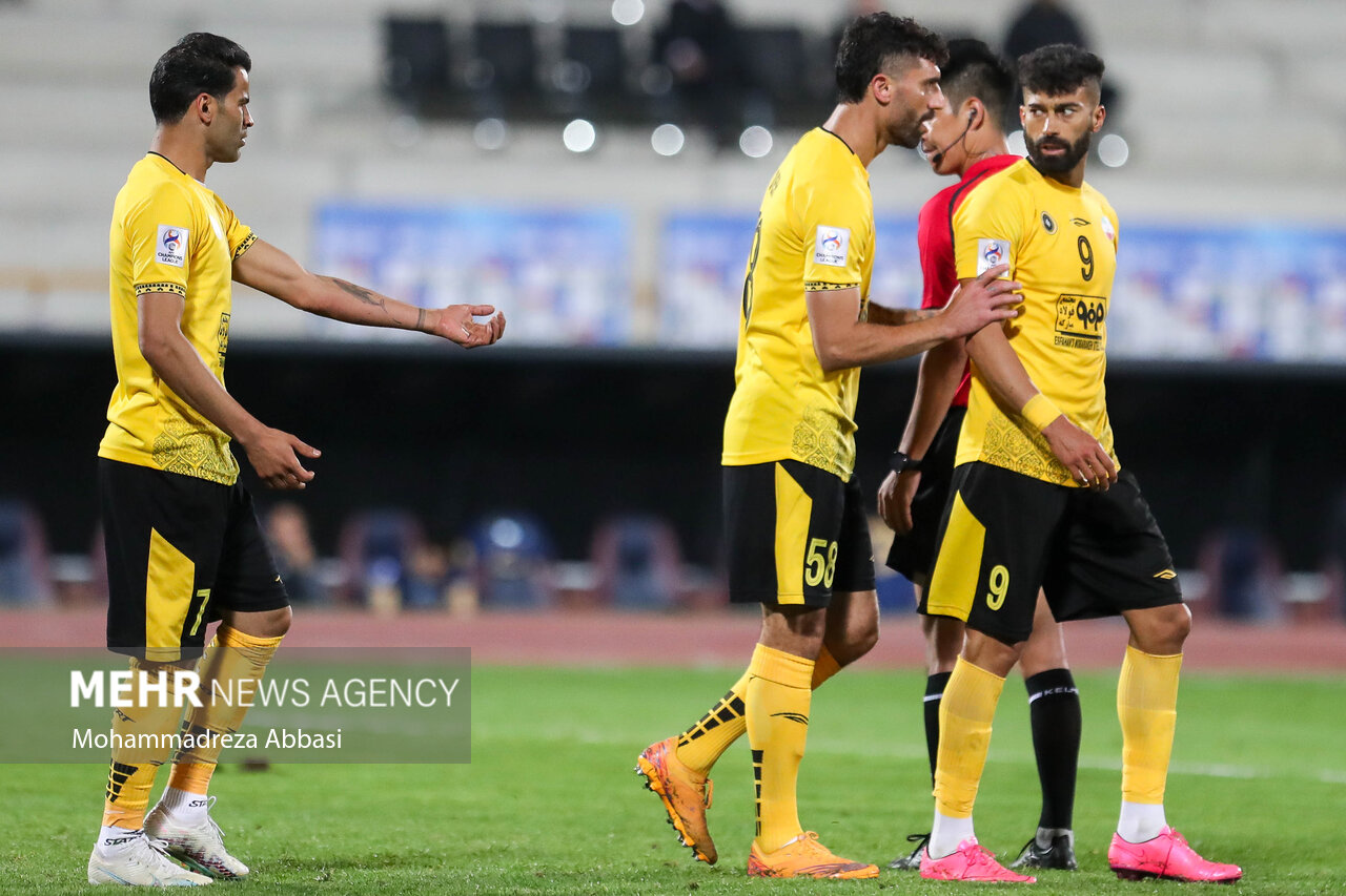 دردسر شیرین برای مورایس/ سپاهانی ها به دنبال پاک کردن رکورد
منفی