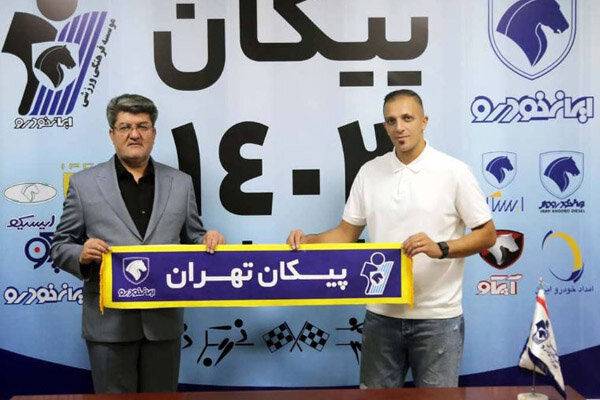 دروازهبان سابق استقلال و پرسپولیس به پیکان پیوست