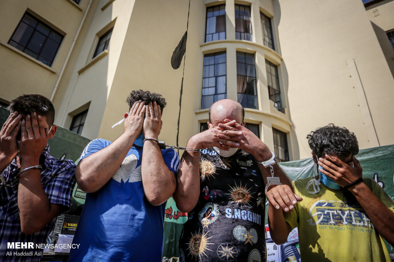 دستگیری خواستگاری که با شنیدن جواب رد ۱۰ خودرو را تخریب کرد