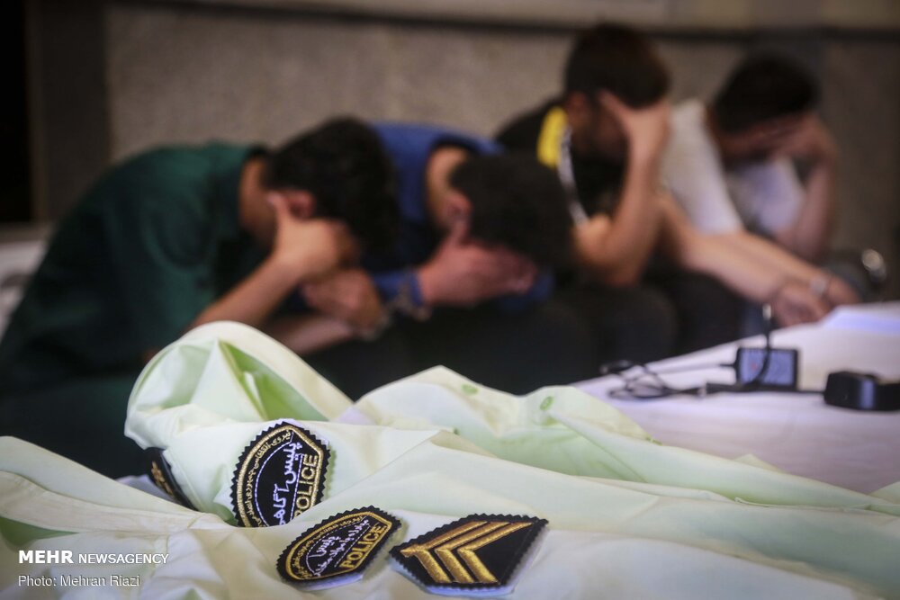 دستگیری ۴ کلاهبردار با جعل عنوان نظامی در پایتخت