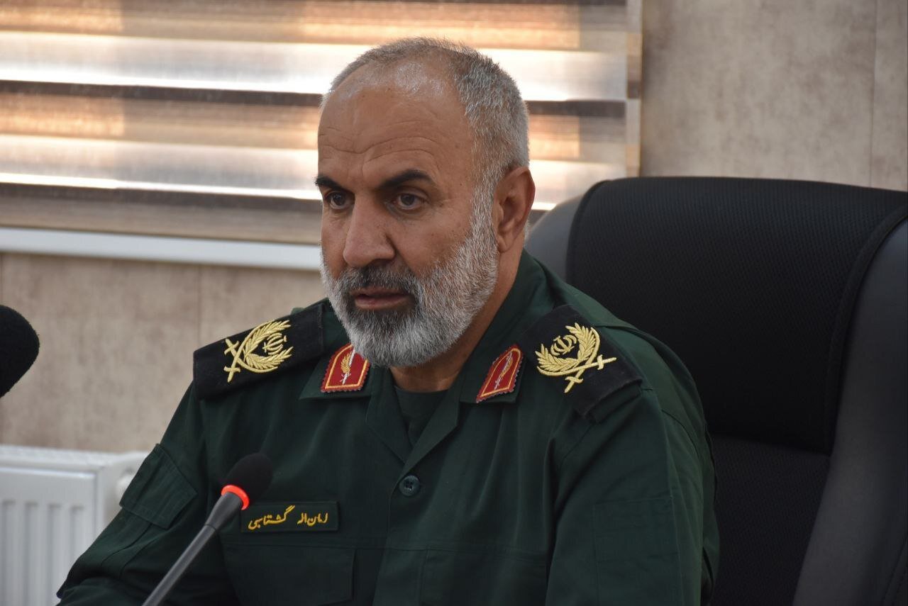 دشمن از اهتزاز پرچم ایران در عالم عصبانی است