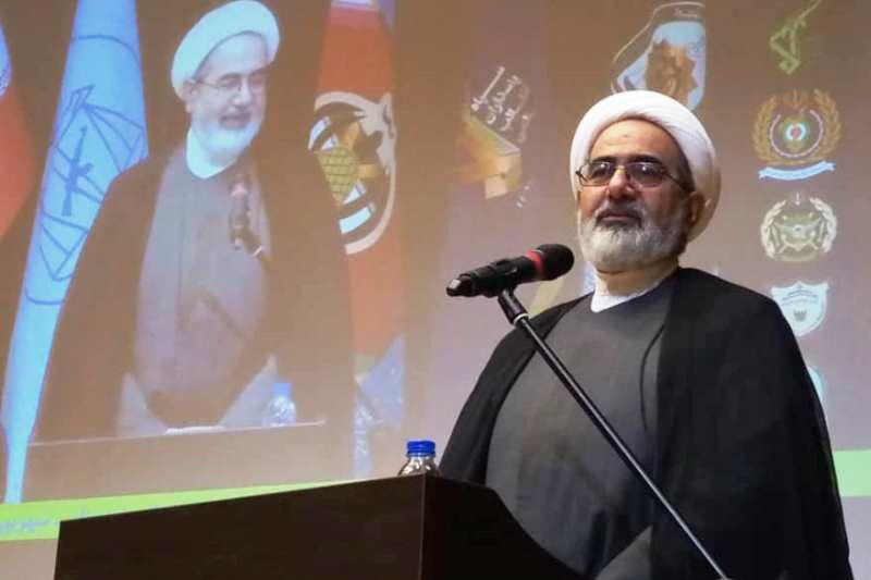 دشمن فکر می کرد انقلاب اسلامی بعد از چند ماه از بین میرود
