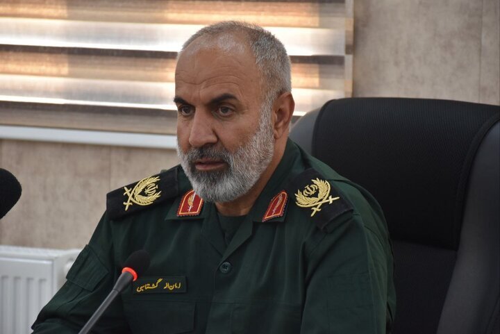 دشمنان در به زانو در آوردن مردم ایران کوتاهی نمی‌کنند