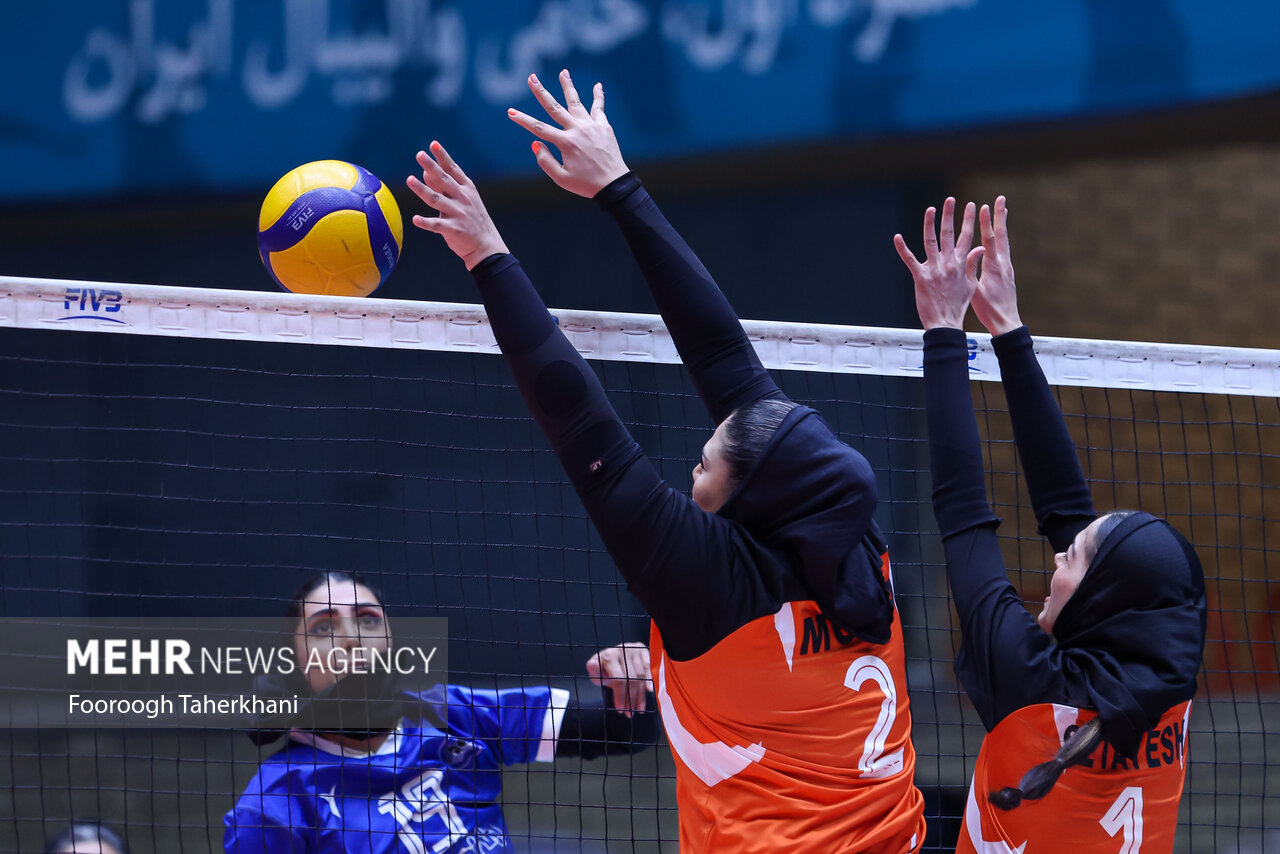 دعوت از ۱۹ بازیکن به اردوی تیم ملی والیبال زنان