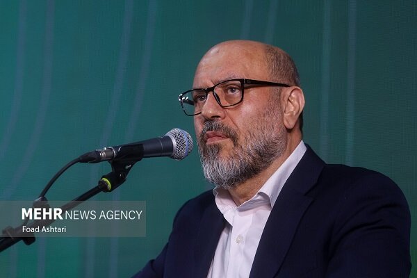 دعوت دهقان از مردم برای حضور گسترده در مراسم وداع با قائد شهید