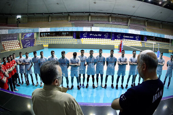 دعوت ۱۹ بازیکن به تیم والیبال نوجوانان ایران/آمادگی برای آرژانتین