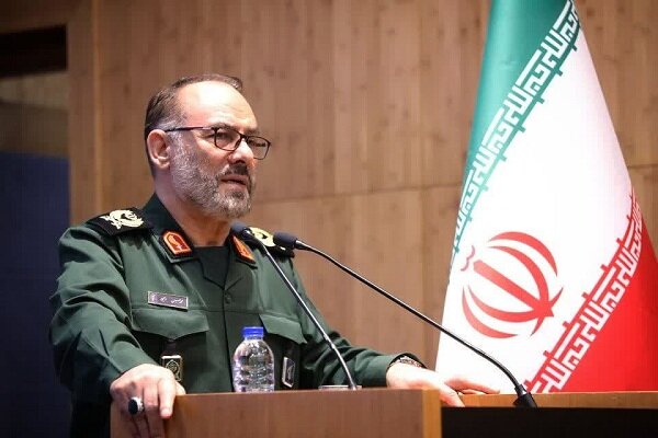 دفاع مقدس ۱۲ روزه قدرت ملت ایران و رهبر انقلاب را به دنیا نشان داد