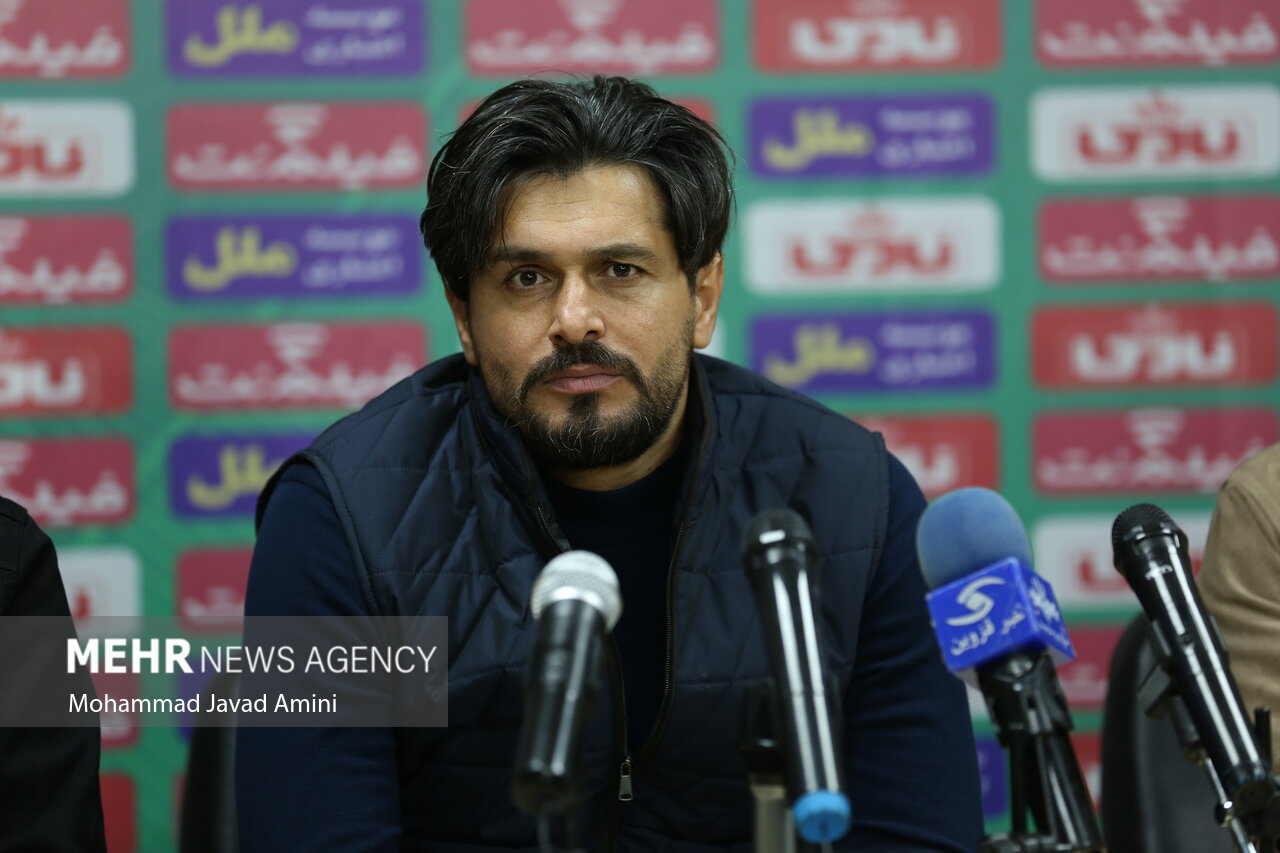 دقیقی: دنبال بهانه نیستم و قصور از من است/در نیم فصل دوم بهتر میشویم