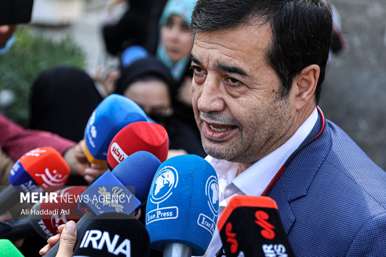 دنیامالی: ایران میزبان ۲۰۰ بدمینتونباز جهان است