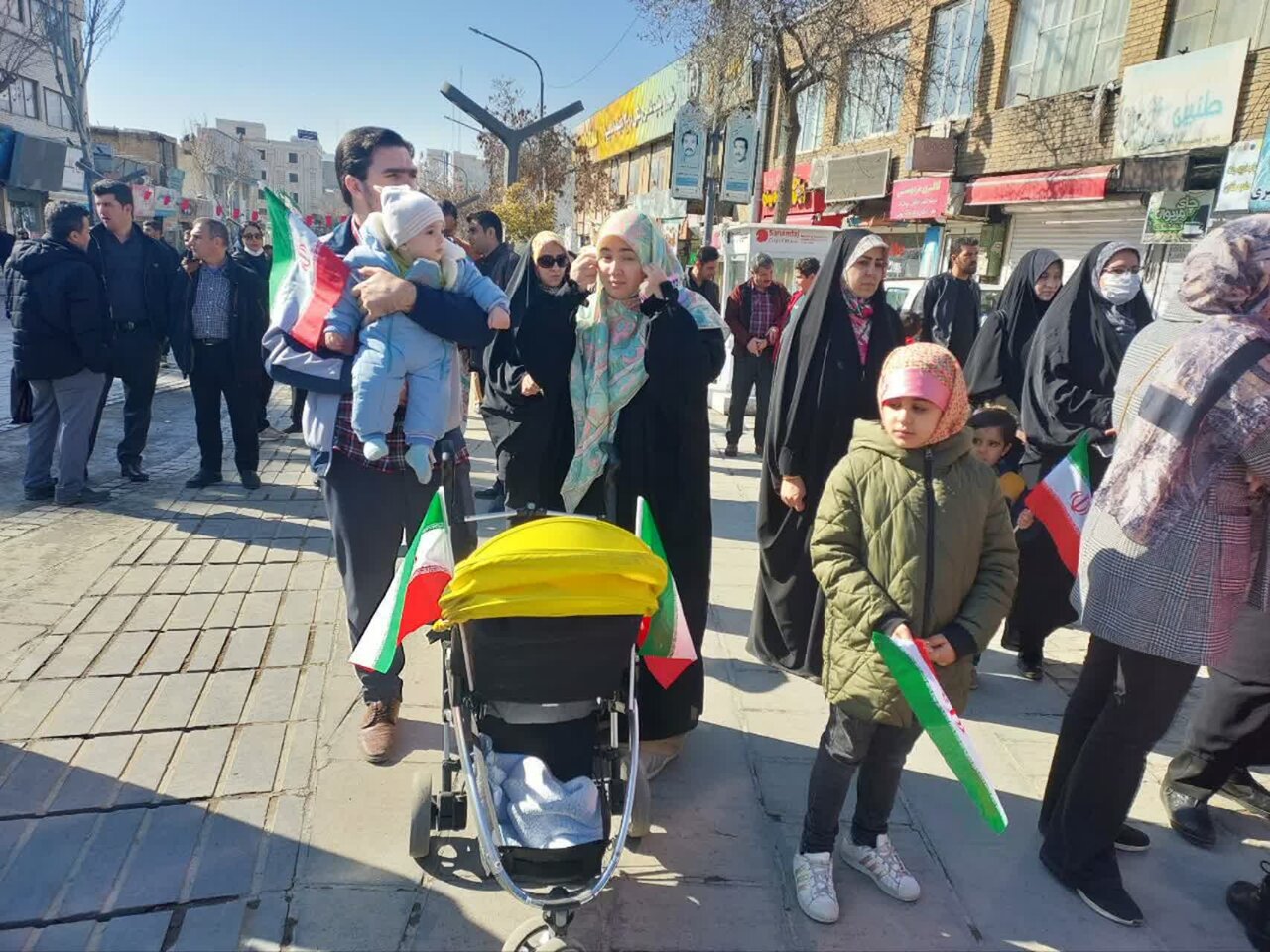 دهه نودی‌های سنندجی حماسه‌ساز شدند/نسل پنجمی‌ها در کالسکه آمدند