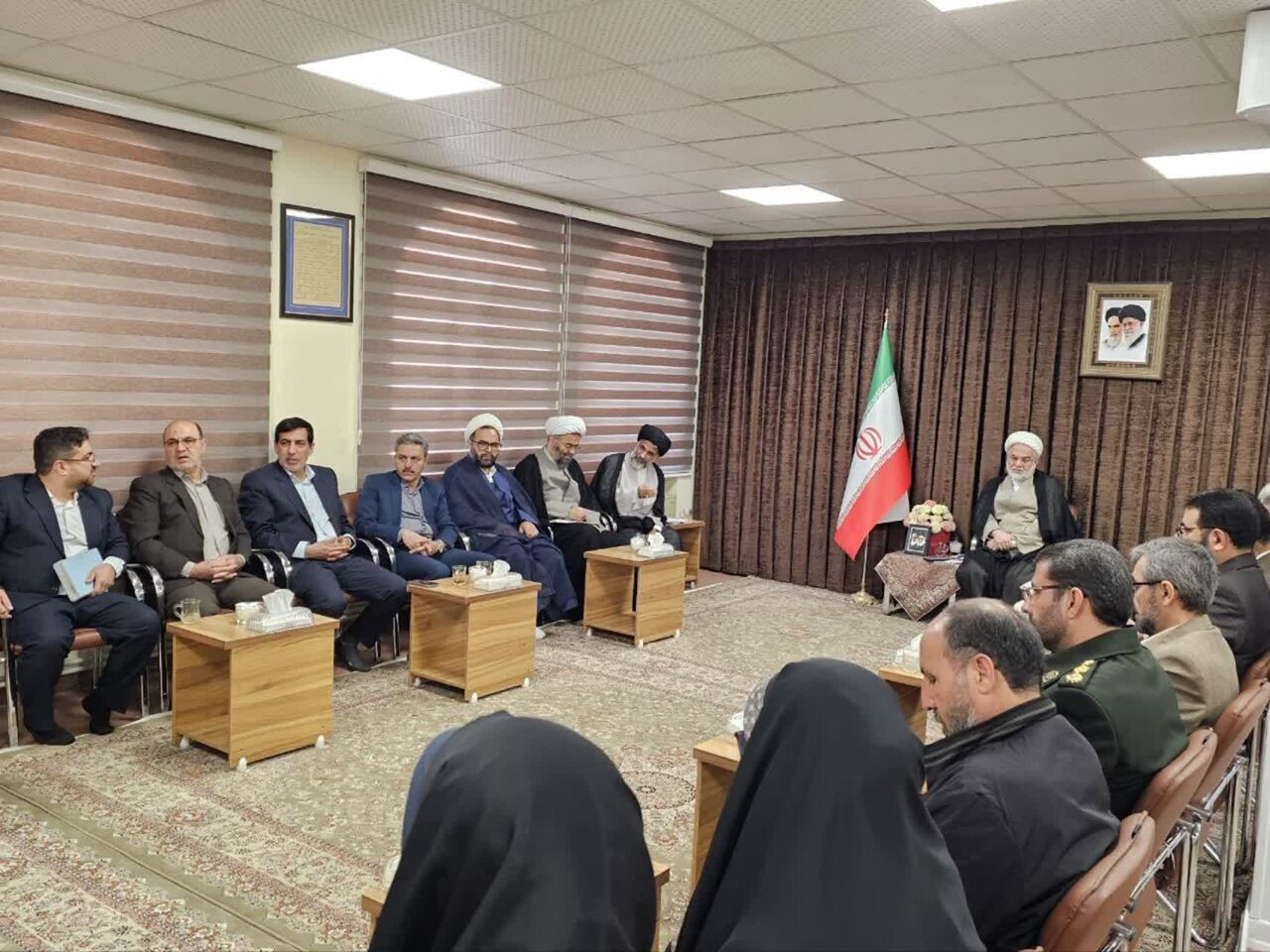 دهه کرامت فرصتی برای تقویت وحدت و روحیه خدمتگزاری است