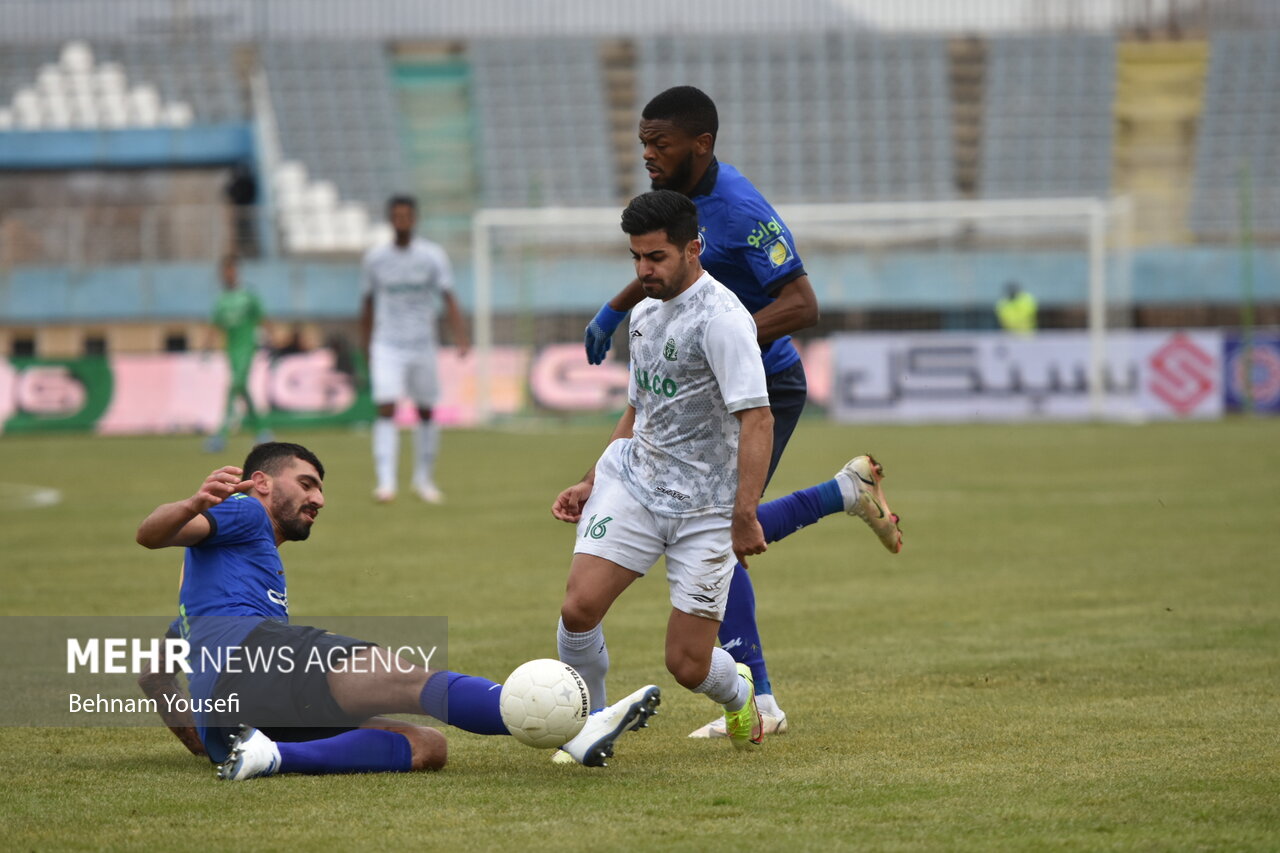 دو بازیکن استقلال در آستانه محرومیت