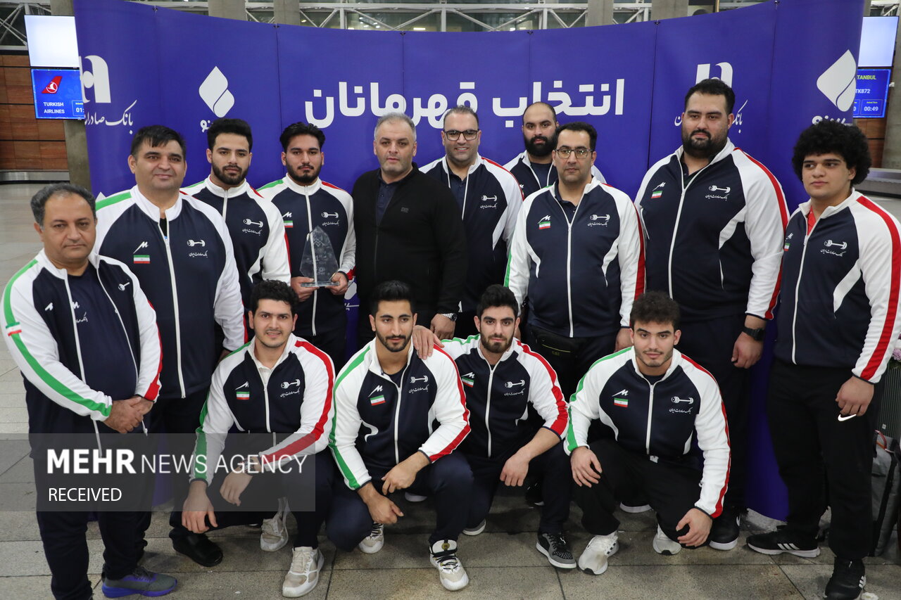 دو چهره متفاوت تیم ملی وزنهبرداری/ امیدواری به یک نسل و هشدار مهم