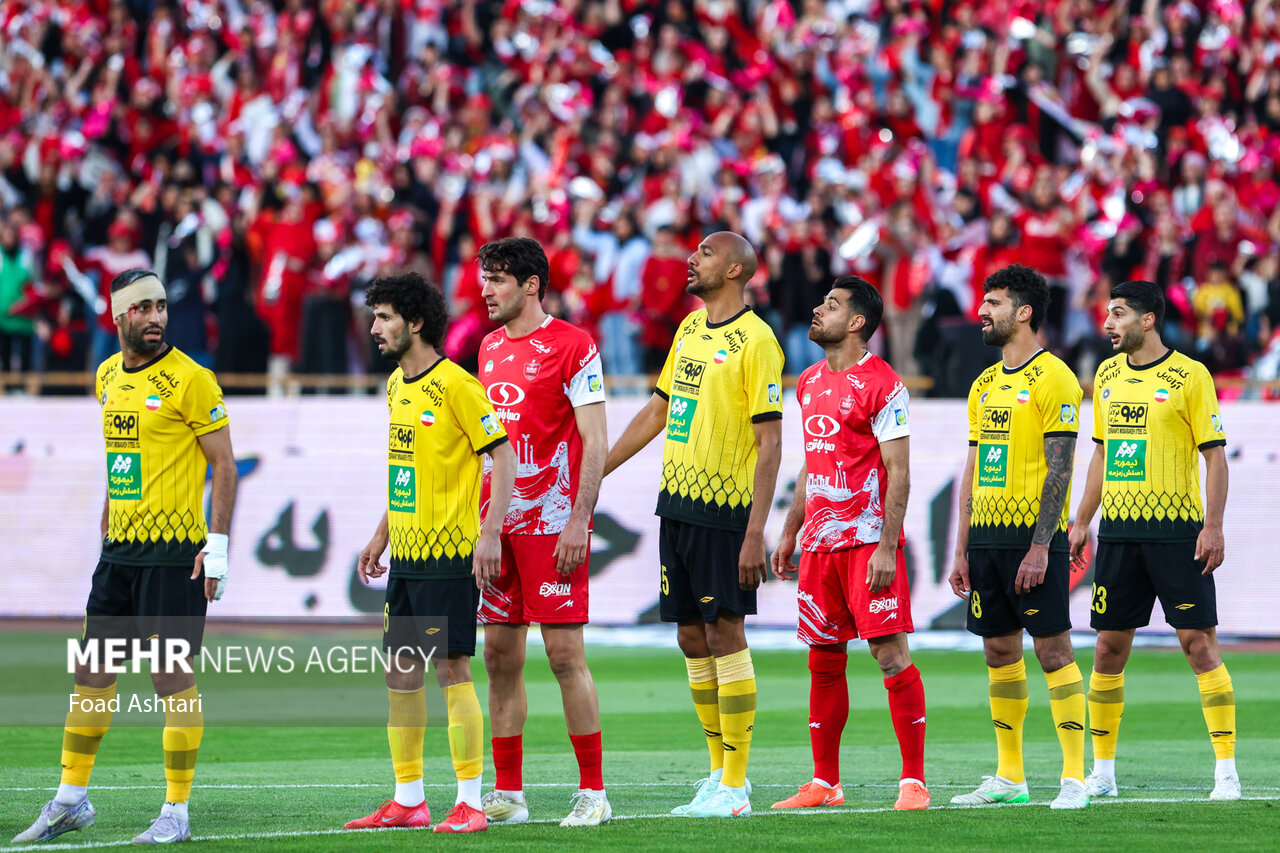 دوخارجی پرسپولیس مقابل در خروجی؛ هموطنان سرمربی در صف!